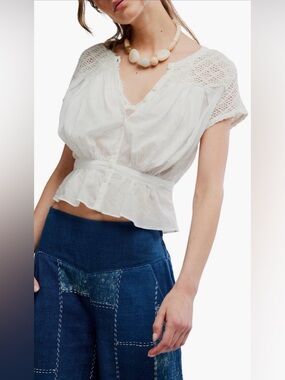 Gemma Embroidered Boat Neck Top NWOT clean ivory